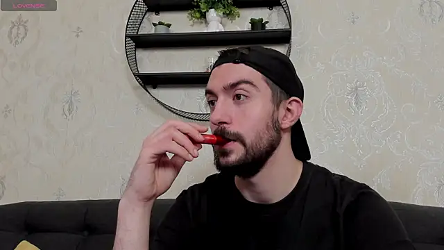 Dylan Best online show from March 18, 11:19 pm