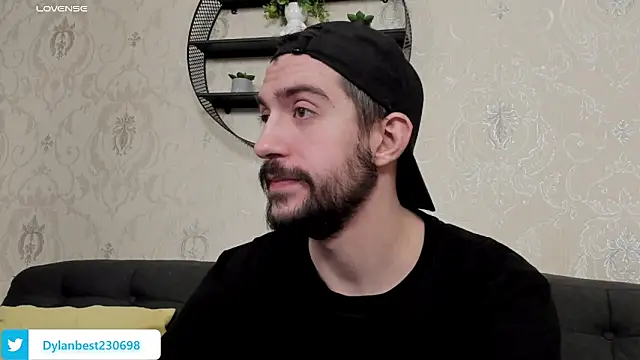 Dylan Best online show from February 12, 1:33 am