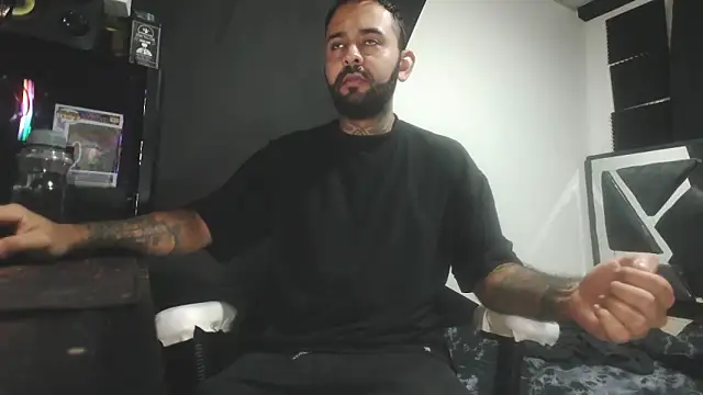 TeddyGominola  online show from September 22, 10:48 am