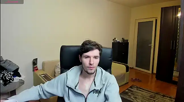 awesomejustin online show from December 12, 7:48 pm