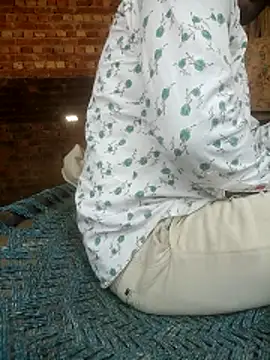 FinableKnee online show from April 9, 9:26 am