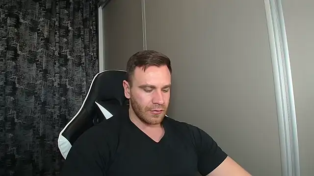 Thori92 online show from March 25, 5:28 pm