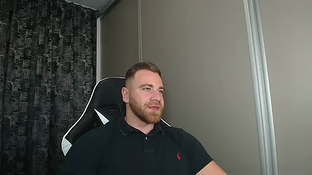 Thori92 online show from November 5, 6:43 pm