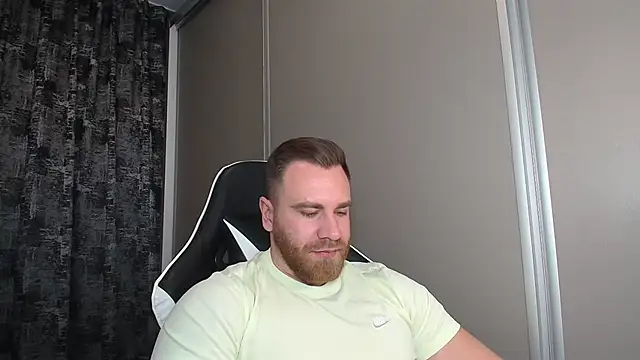 Thori92 online show from November 25, 7:05 pm