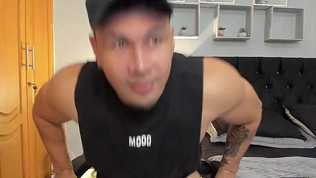 tyler hank01 online show from April 10, 10:50 pm