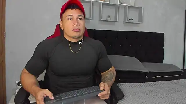 tyler hank01 online show from July 29, 2:21 am