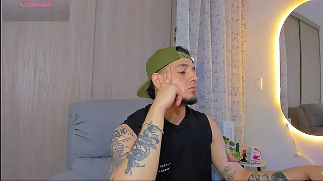 alejandro calderon1 online show from November 12, 6:52 am