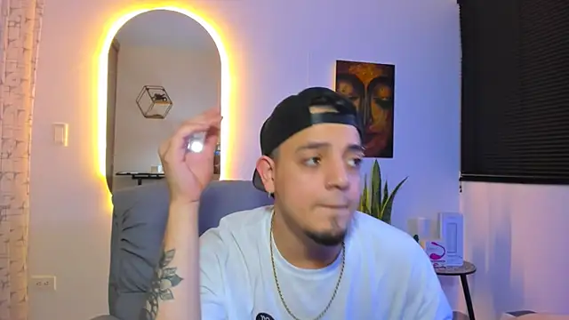 alejandro calderon1 online show from February 17, 5:39 am