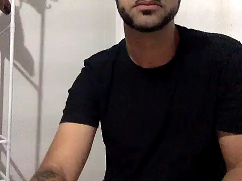 SMOKERBEASTBR online show from February 28, 1:32 pm