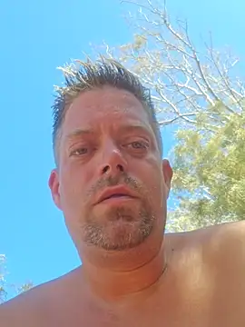 Snapshot of Trucker_Hunter chatting on September 28, 3:32 pm Trucker Hunter online show from September 28, 3:32 pm