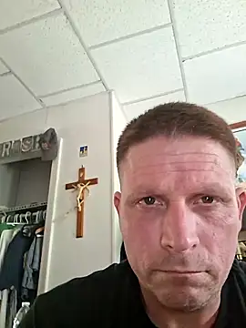 curiouscock38 online show from April 11, 8:34 pm