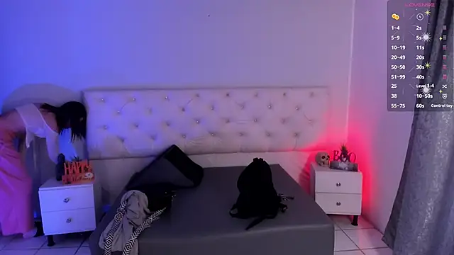 Aron cruz online show from October 29, 1:25 pm