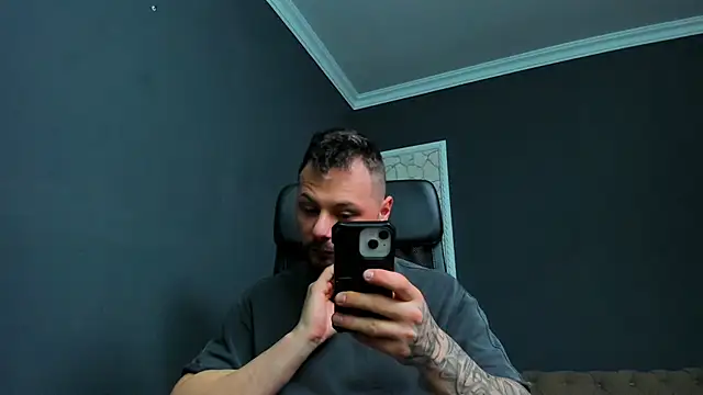 BrianHunts online show from April 2, 4:43 am