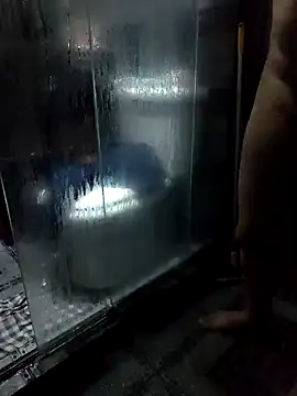 guilhe4minho online show from November 4, 1:17 am