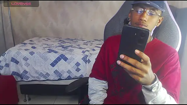 ManSant online show from December 24, 3:58 pm