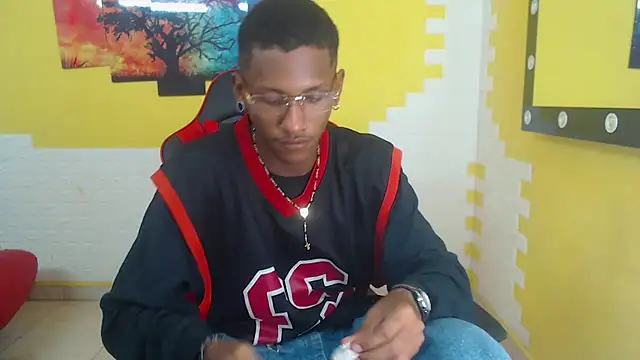 ManSant online show from December 9, 1:57 pm