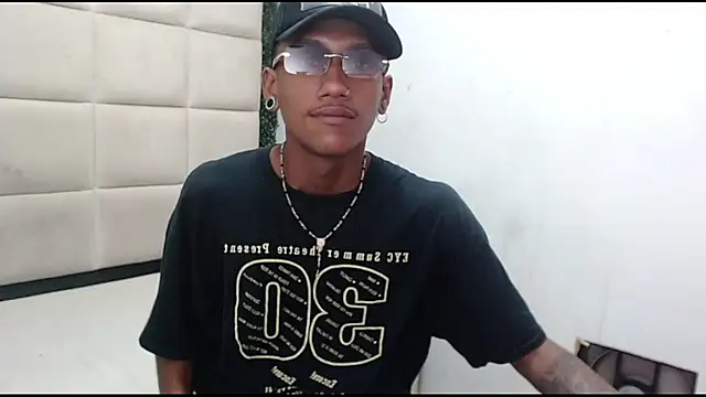 ManSant online show from December 3, 2:49 pm