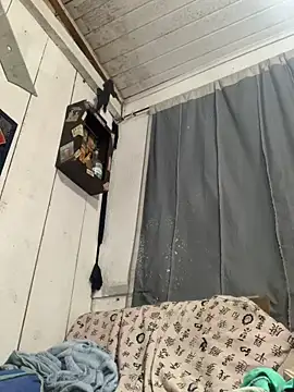 raphadoors19 online show from March 26, 8:07 am