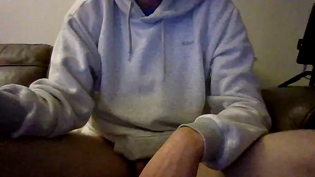 Snapshot of Matts1988 chatting on September 12, 8:31 pm Matts1988 online show from September 12, 8:31 pm