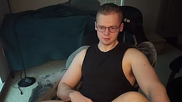 doloresman online show from April 2, 12:08 am