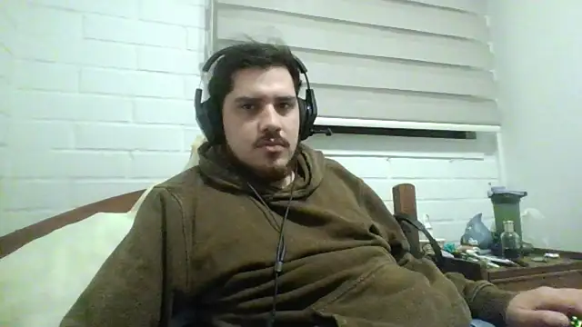 hung weeb online show from April 15, 4:12 am