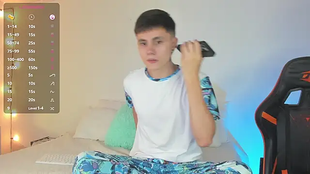 DustinLevine online show from February 6, 2:22 am