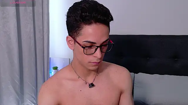 aodaboyyy online show from January 13, 1:37 pm