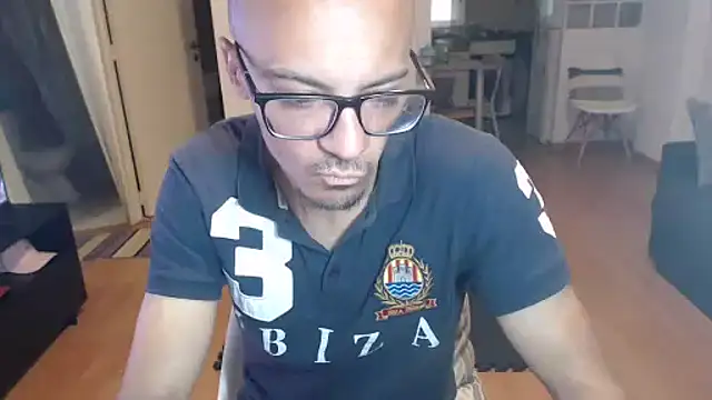 guachin hunk online show from November 7, 3:04 pm