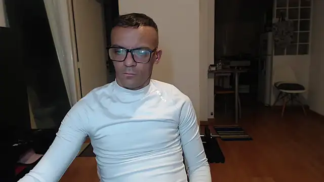 guachin hunk online show from April 10, 4:41 am