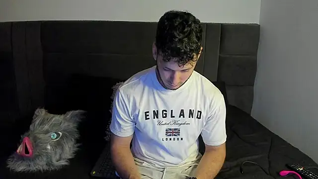 alejandro  2 online show from October 15, 4:25 pm