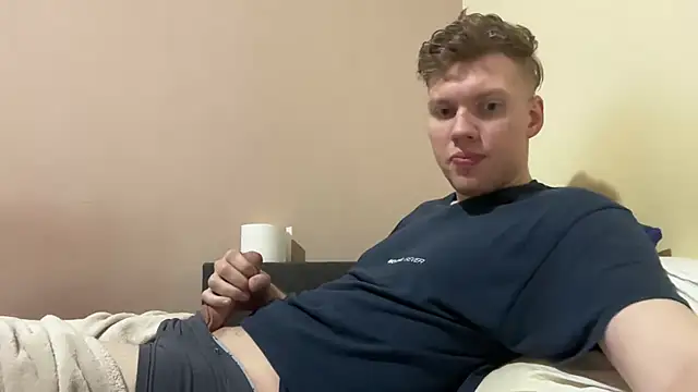 sexybooii6968 online show from February 28, 9:36 pm