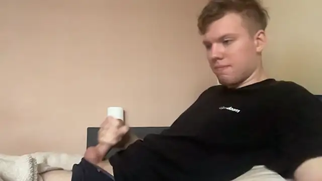 sexybooii6968 online show from October 26, 11:01 am