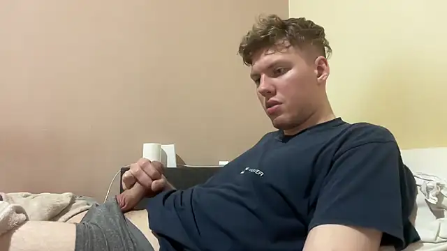 sexybooii6968 online show from March 7, 9:12 pm