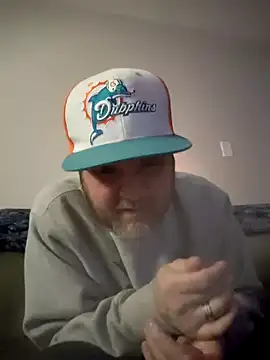 EZYves online show from December 7, 4:09 am