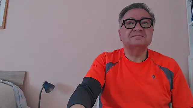 YOU6me online show from December 15, 10:12 am