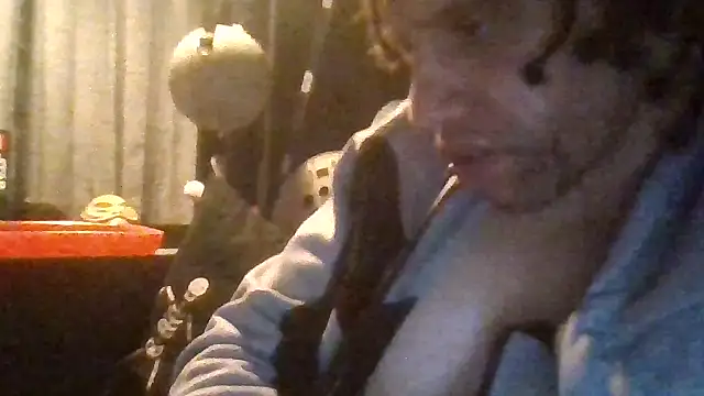 kingdennis6666 online show from October 30, 6:15 am