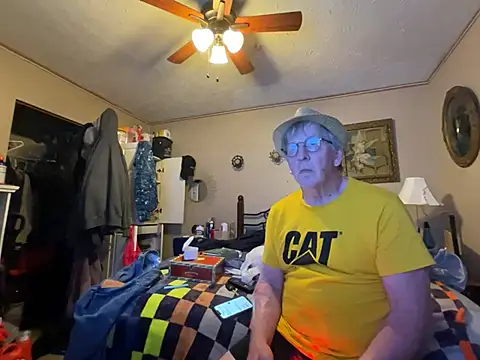 jck1m0t online show from April 4, 11:35 pm