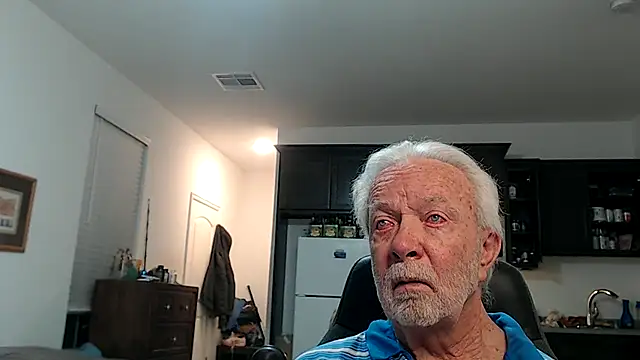 Snapshot of rockpoint69 chatting on October 20, 10:52 am rockpoint69 online show from October 20, 10:52 am