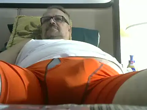 HungHugeMaxMagnummann online show from December 12, 1:53 am