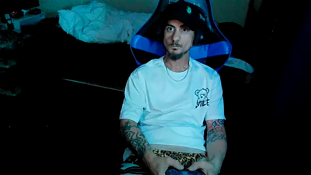 robvegas274 online show from December 5, 5:09 pm