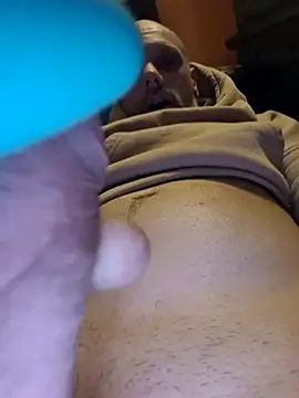 Ladyshaker82 online show from November 30, 6:04 am