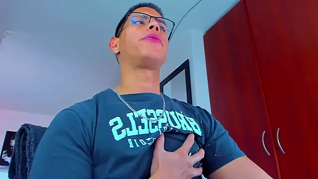 Snapshot of _John_Boy_ chatting on September 13, 7:37 pm John Boy online show from September 13, 7:37 pm