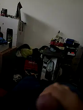 Alerandro00 online show from October 24, 2:41 pm