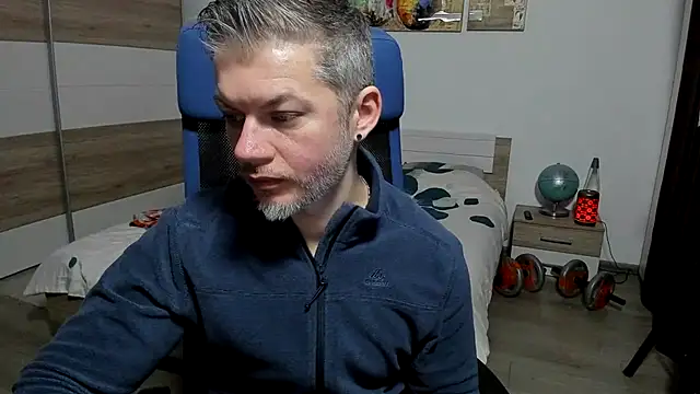 RobbyShawz online show from February 24, 6:47 am