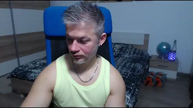 RobbyShawz online show from November 4, 8:59 am