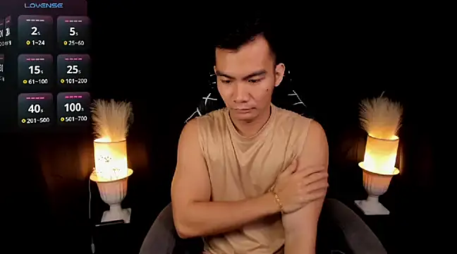 000batman000 online show from February 28, 1:37 am