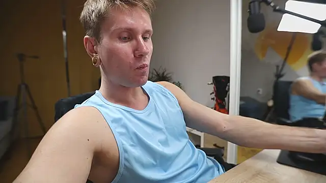 kevin-park online show from October 31, 3:48 pm