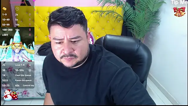 Snapshot of oso_dirty_ chatting on December 24, 5:55 pm oso dirty  online show from December 24, 5:55 pm