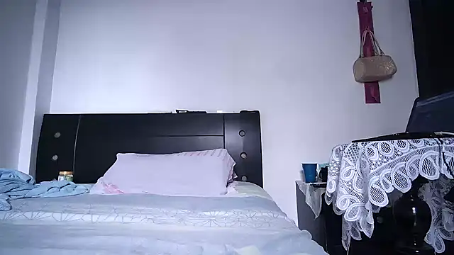 djtomxxx2777 online show from October 31, 1:58 pm