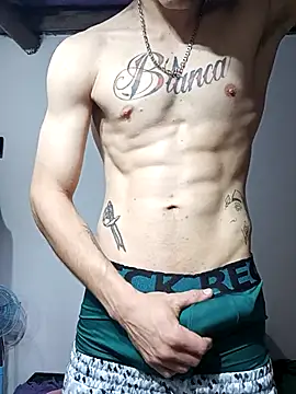 Alex012501 online show from February 8, 5:08 am